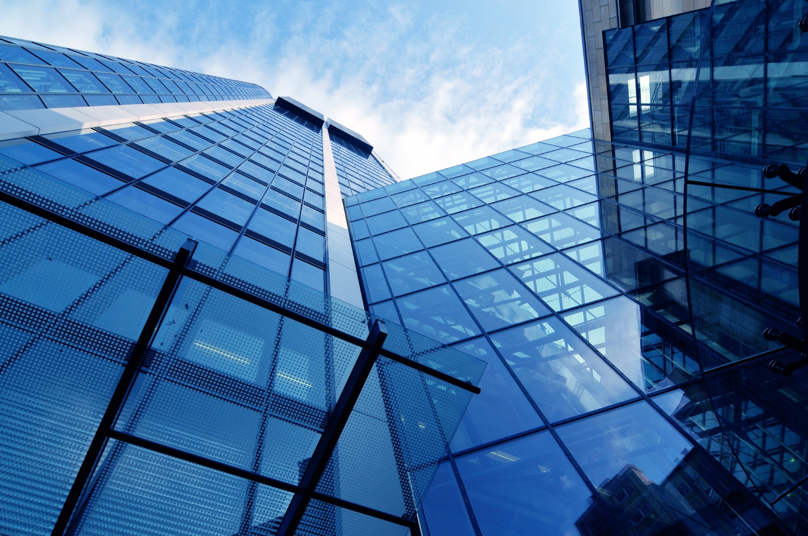 【专访】旋乐吧spin8动力彭强：在数字化转型的蹊径上，，，，，，旋乐吧spin8动力可以为企业做更多的事